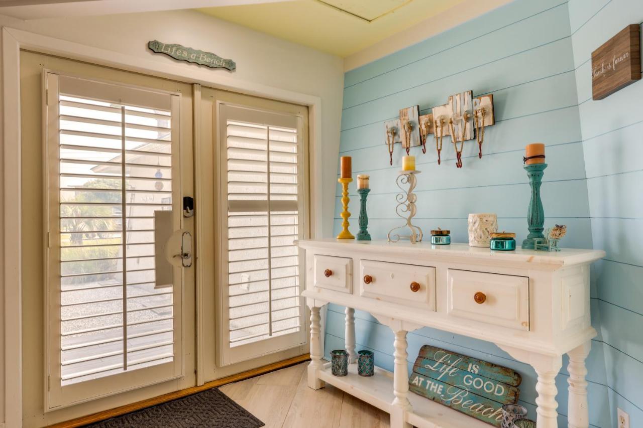 Pet-Friendly Jekyll Island Abode - Walk To Beach! Exterior photo
